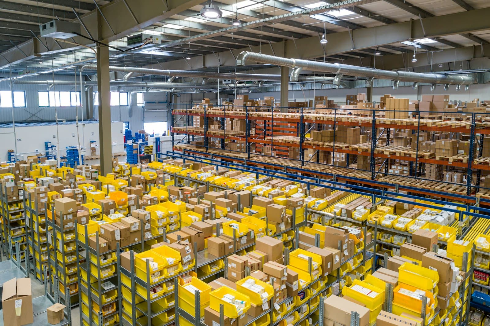 Entrepôt de colis — packaging & distribution
